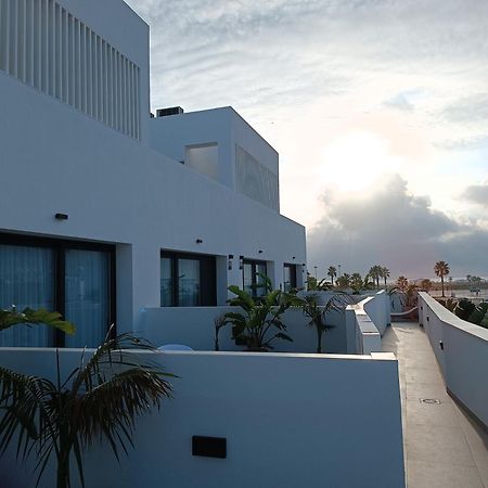 Hotel Apartamentos Hamus Conil De La Frontera Esterno foto