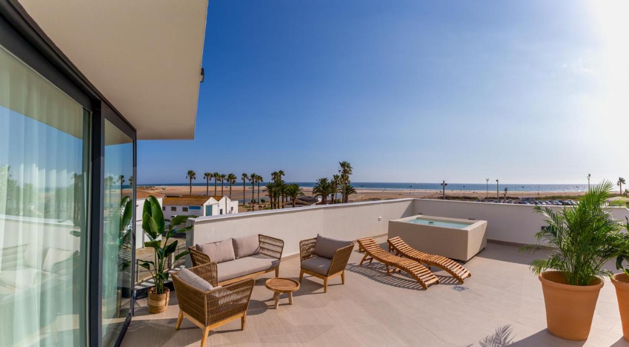 Hotel Apartamentos Hamus Conil De La Frontera Esterno foto