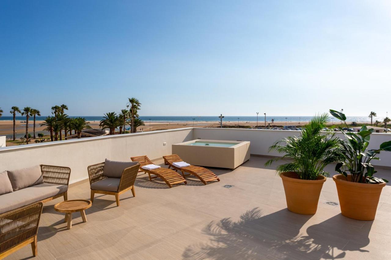Hotel Apartamentos Hamus Conil De La Frontera Esterno foto