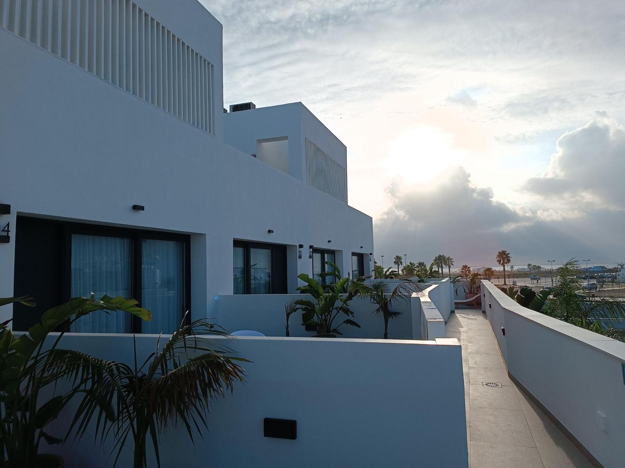Hotel Apartamentos Hamus Conil De La Frontera Esterno foto