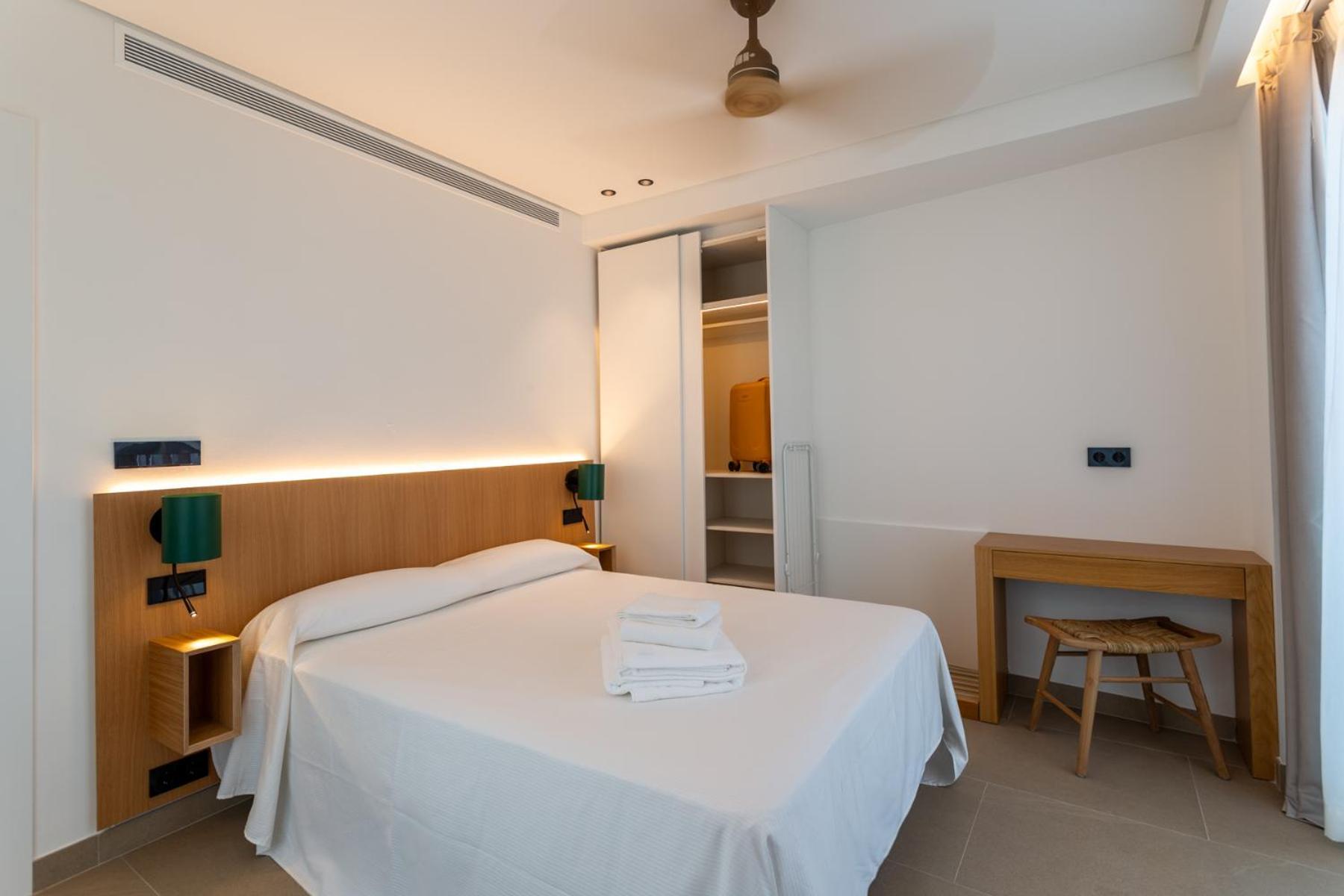 Hotel Apartamentos Hamus Conil De La Frontera Esterno foto