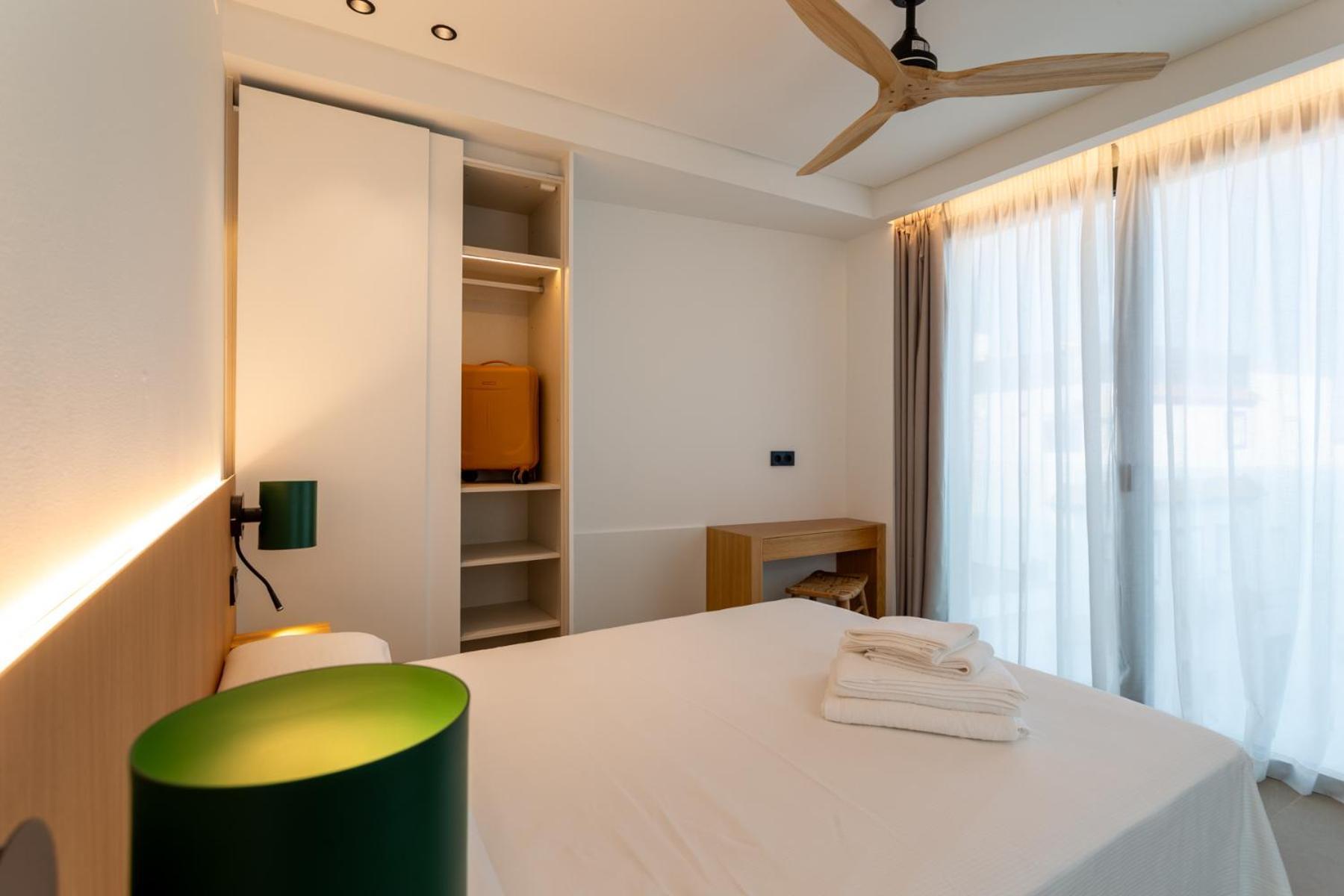 Hotel Apartamentos Hamus Conil De La Frontera Esterno foto